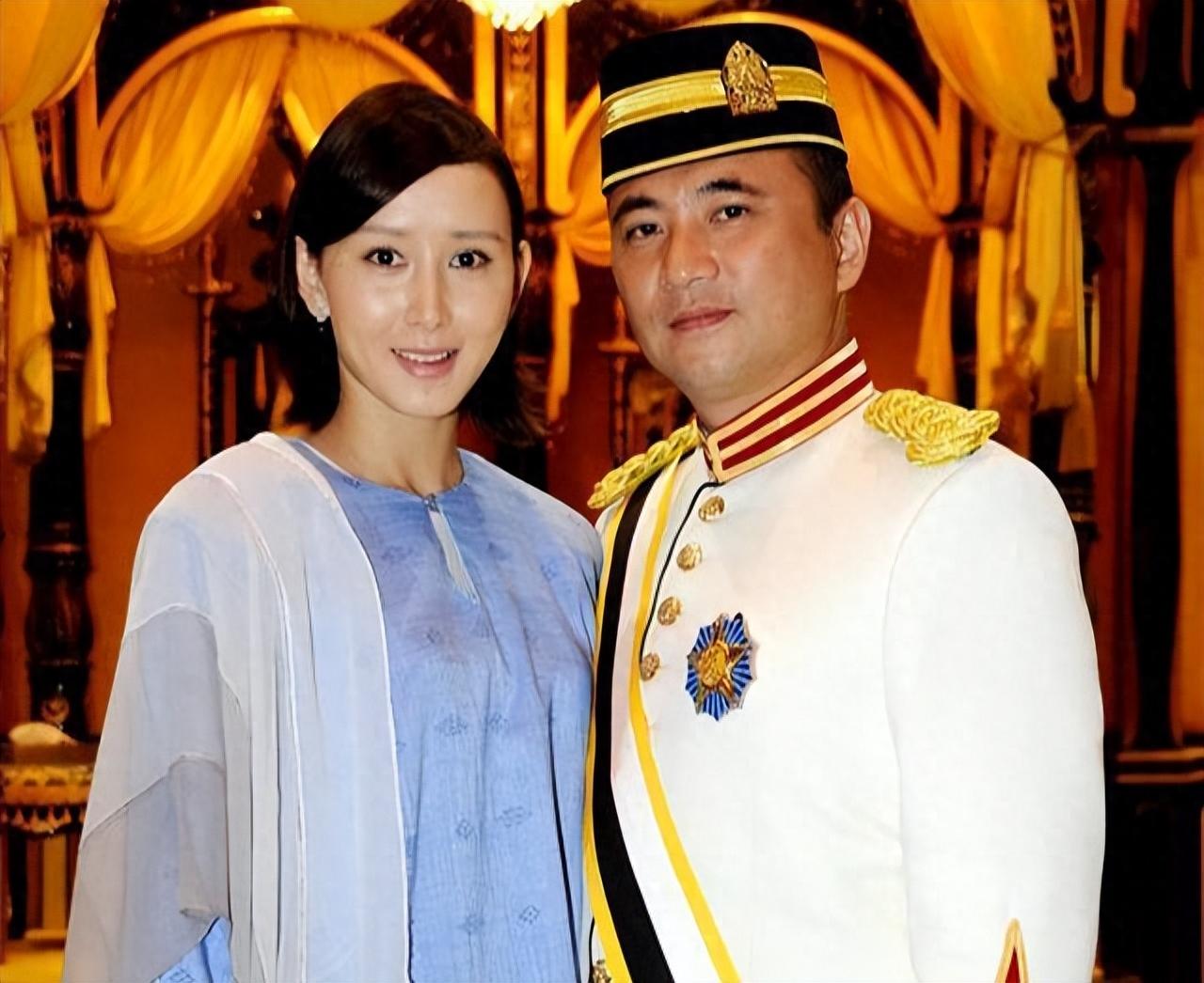 回顾胡静嫁入马来西亚豪门丈夫为了不和她分房睡摘除扁桃体