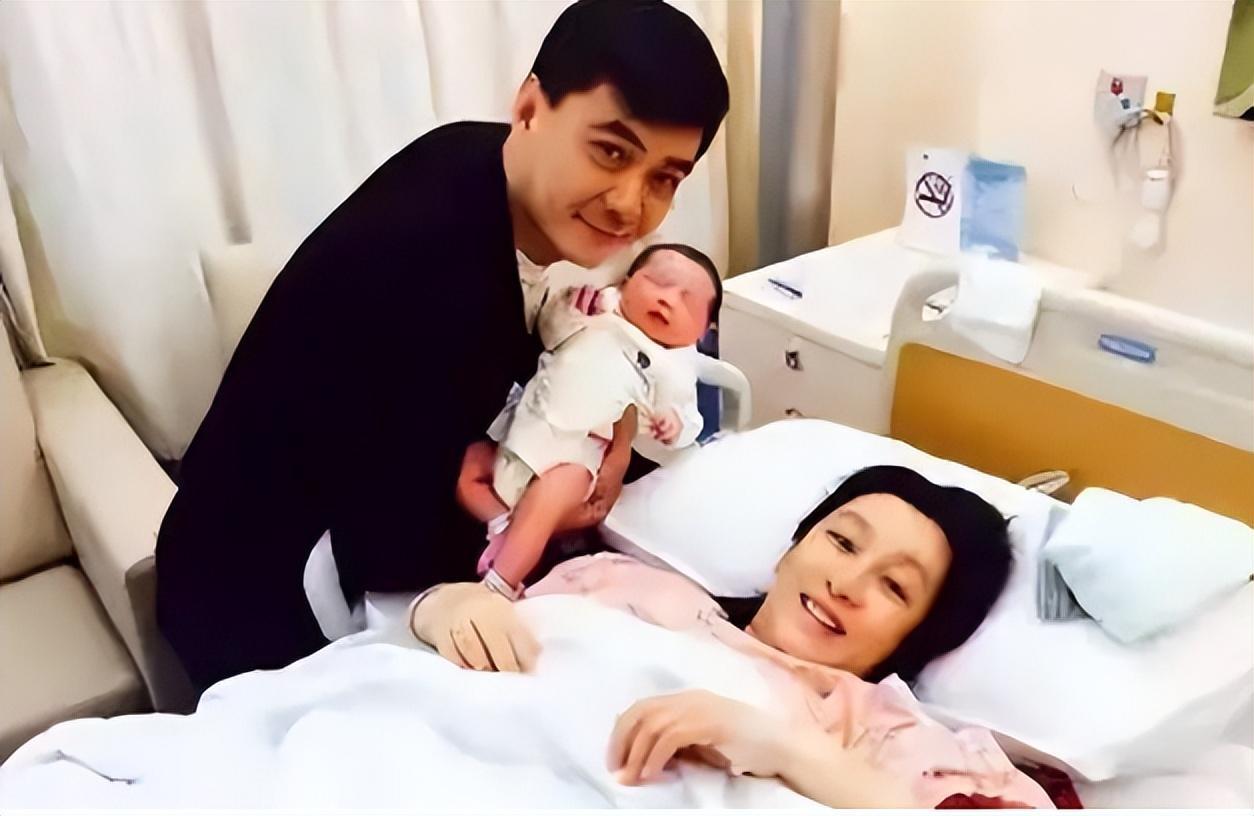 让前妻过丧偶式婚姻却把秦海璐宠上天王新军是渣男还是情种