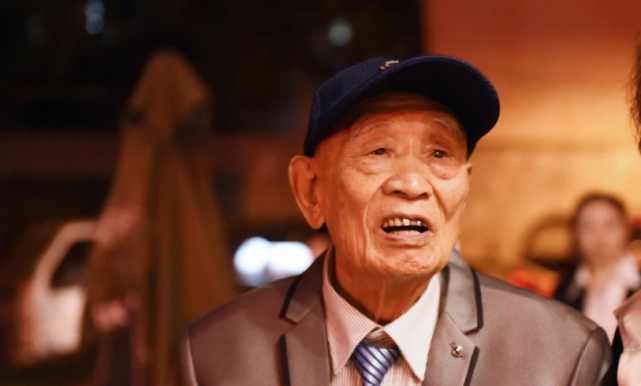 87年台湾孤寡老兵回乡探亲却遭大陆亲戚要钱无奈选择魂断他乡