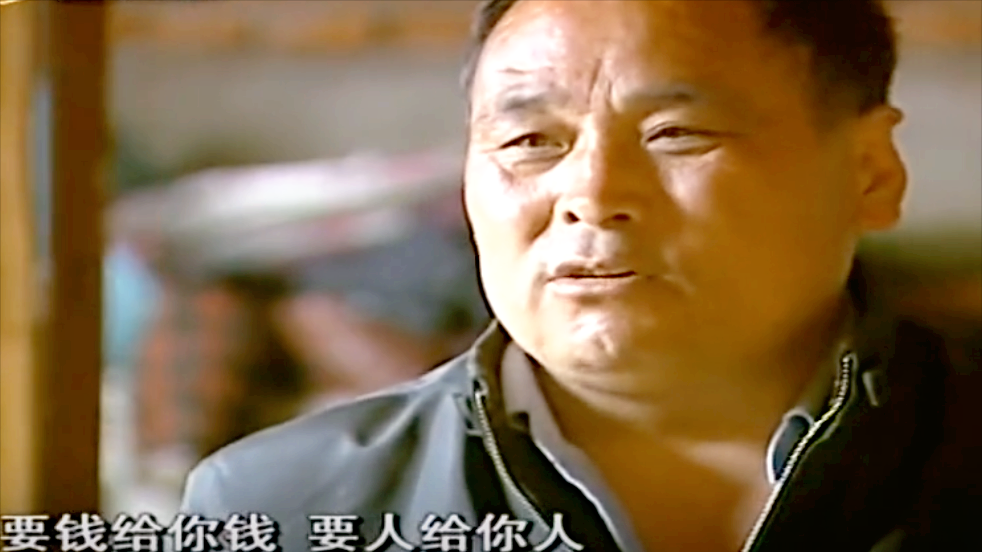 后来有村民告诉她:"这个小女孩名叫小静,好像是端午节前后出生,我听见