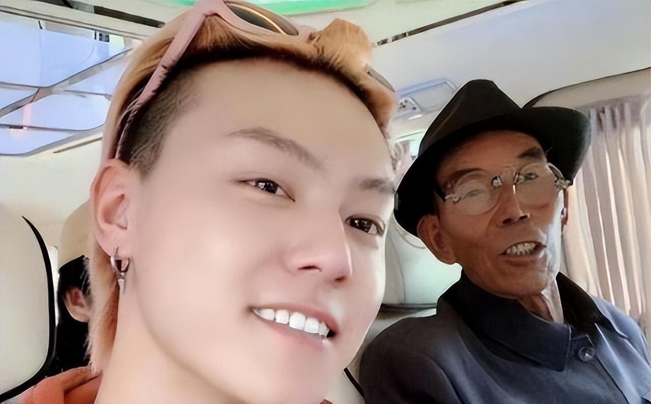 2015年陕西一混不吝小伙参加变形记却成最成功转变者