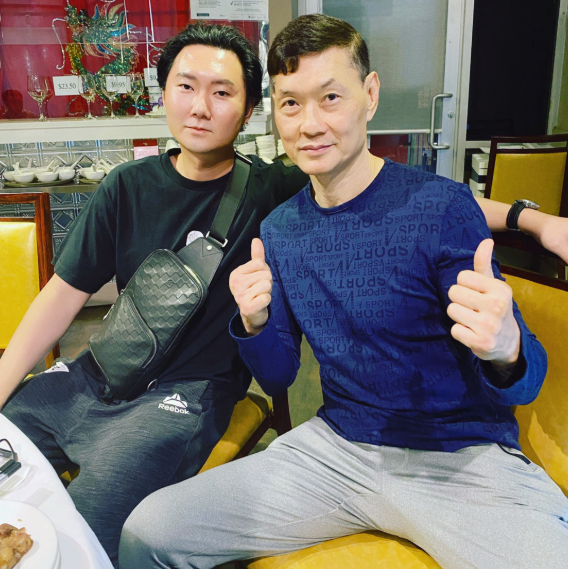 黄家达武林高手,"综合拳"的创始人,曾是美海军陆战队的总教练,香港