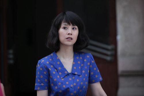 2009年,海清因出演《蜗居》和家庭情感剧《媳妇的美好时代》走红,获得