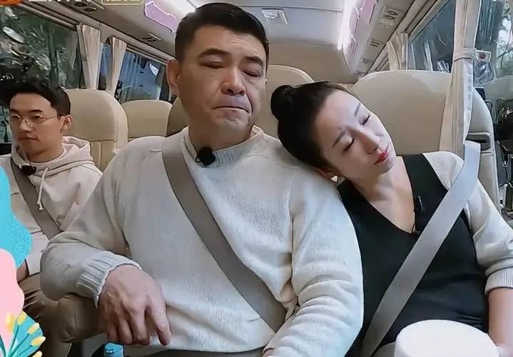 秦海璐巨婴症儿子现已8岁看到长相后网友表情大为吃惊