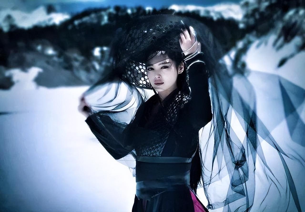 辛芷蕾瘫痪父亲和姥爷相继去世让我对成名和金钱充满了欲望