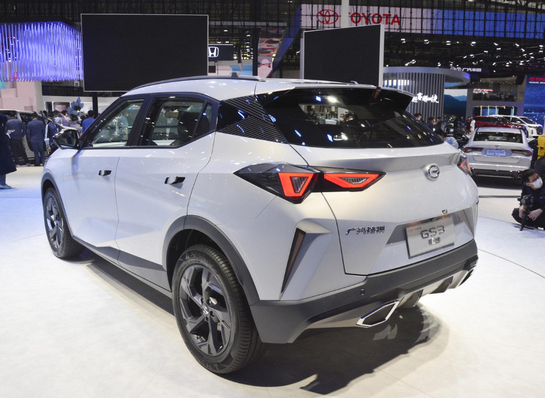 广汽传祺gs3是一款性价比高的小型suv,拥有15万品质感,价格实惠,优惠