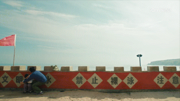 他明明长得又丑还胖,坐过牢,却有大把的美女倒追他