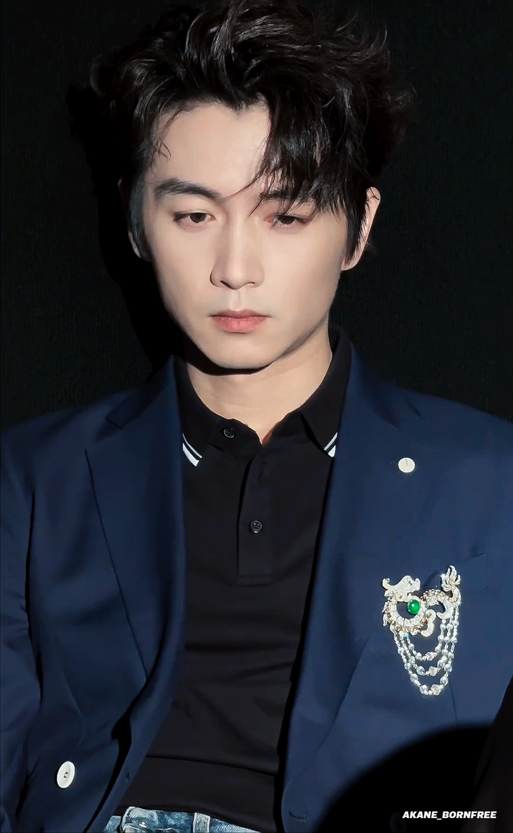 陈晓近日照片.剑眉星目,帅的很客观