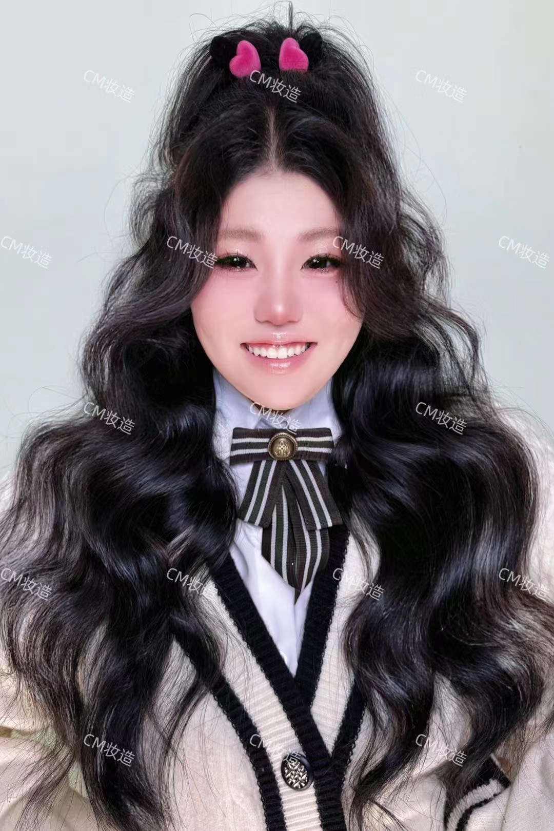 以下是一份详细的浪卷发教程帮助您轻松打造理想的发型准备工具
