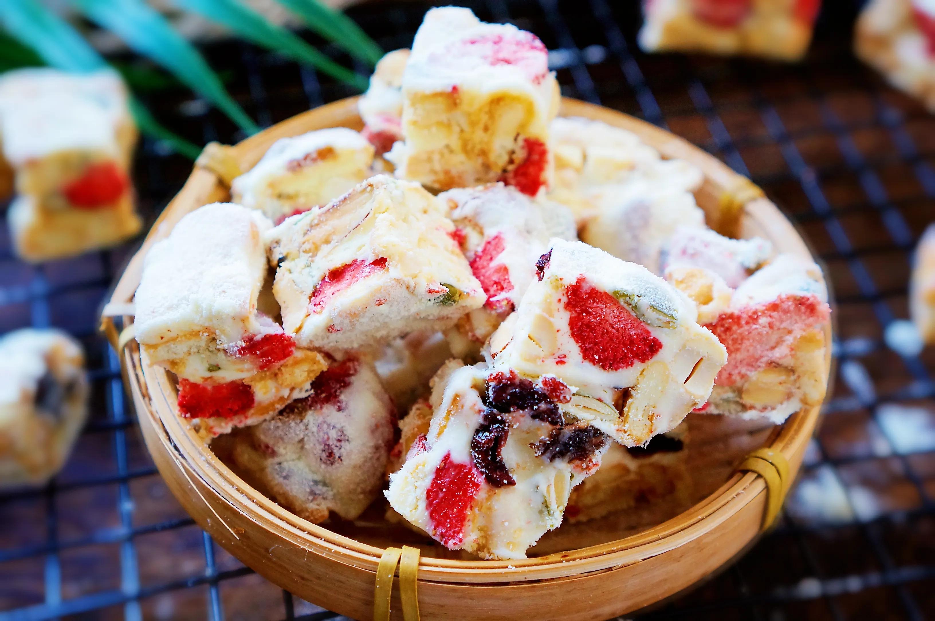 女子购买五块雪花酥,竟然花费了681元!这是怎么一回事呢