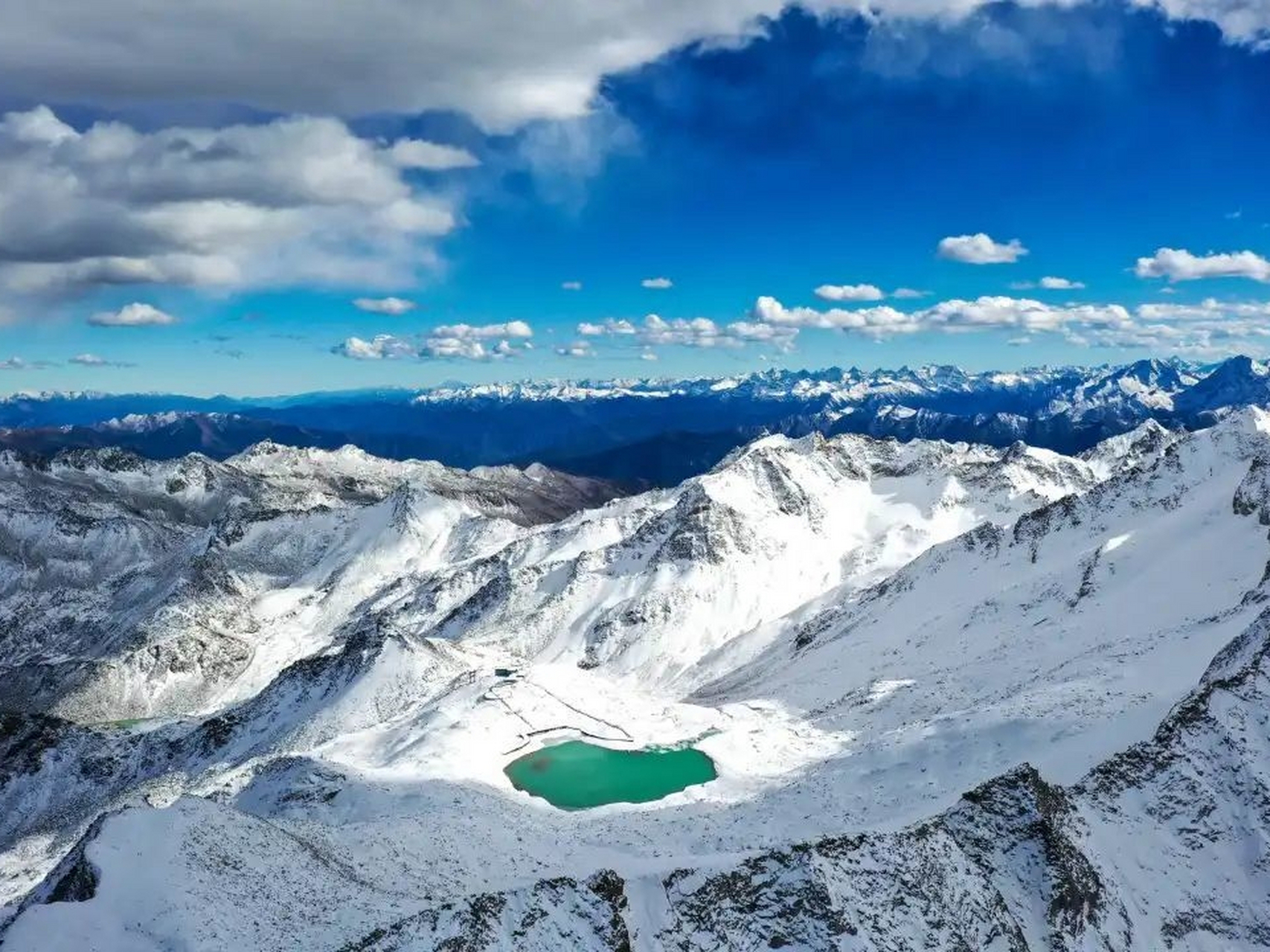 达古冰川景区:是国家4a级旅游景区,也是黑水县当地最值得去打卡的景区