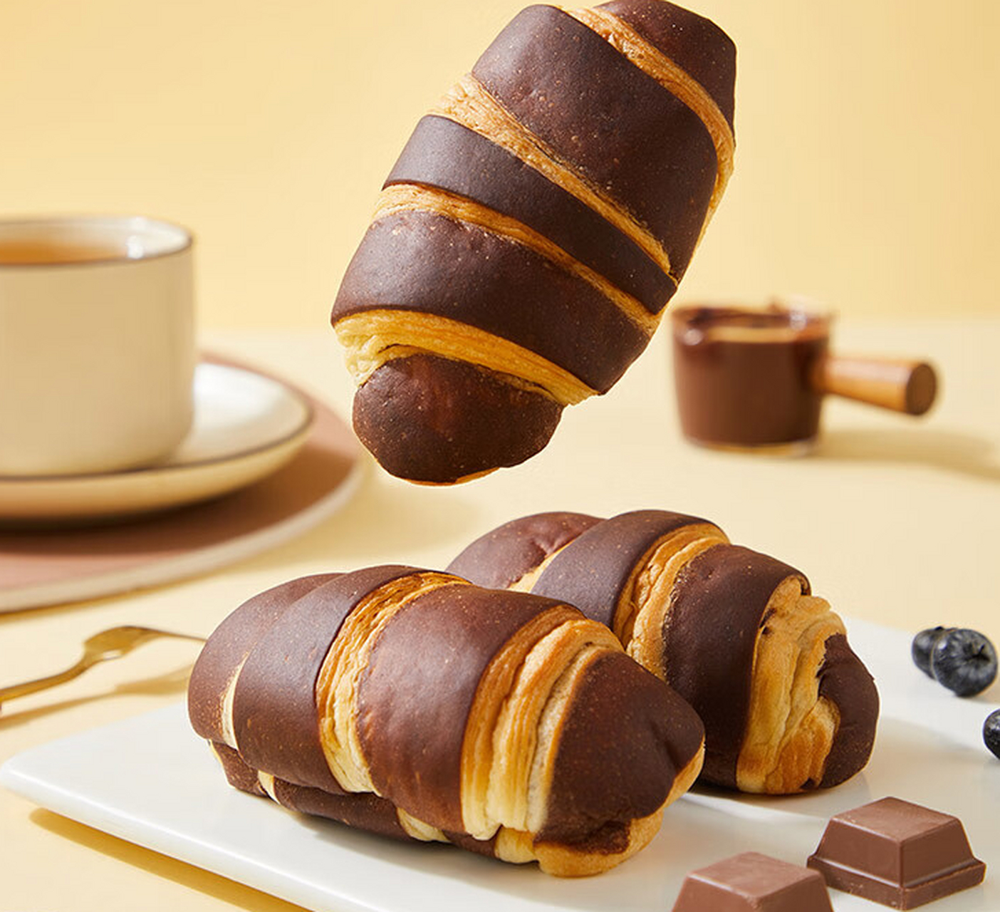 这款诺贝达夹心巧克力味牛角包可颂软面包,绝对是下午茶,零食,夜宵