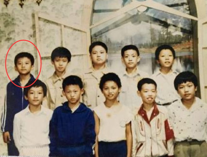 回顾邓超姐姐掏空积蓄供他读书成名后回报姐姐2套房