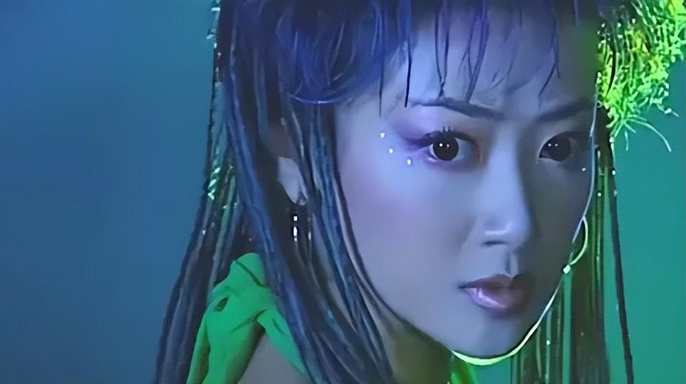 回顾以前古装造型好大胆小时候光顾看美人竟没发现有哪不对劲