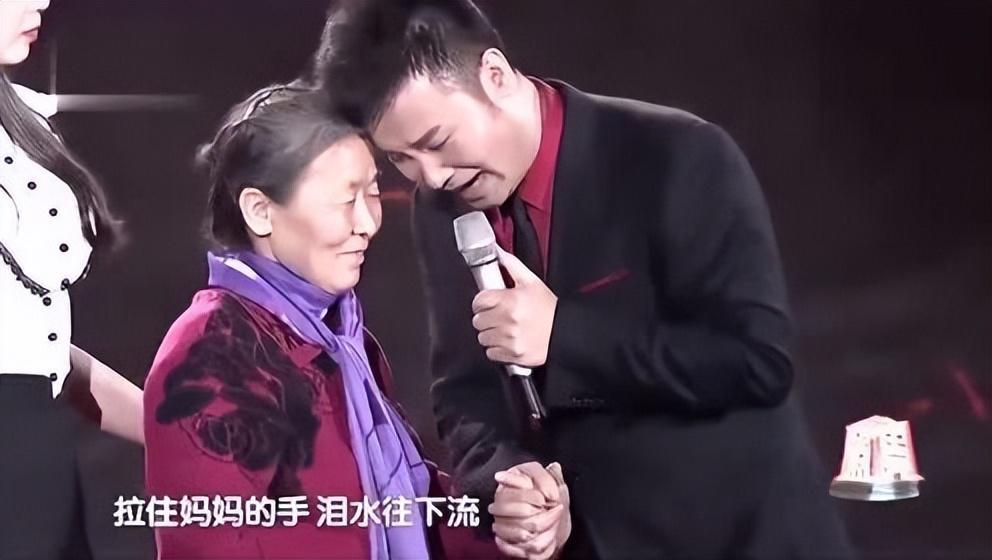 父亲刘守真和母亲赵红霞都是朴实的农民.