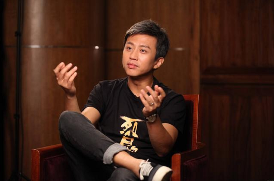 在中戏就读期间,邓超的潜力被最大程度地挖掘,受到了老师与同学的一致