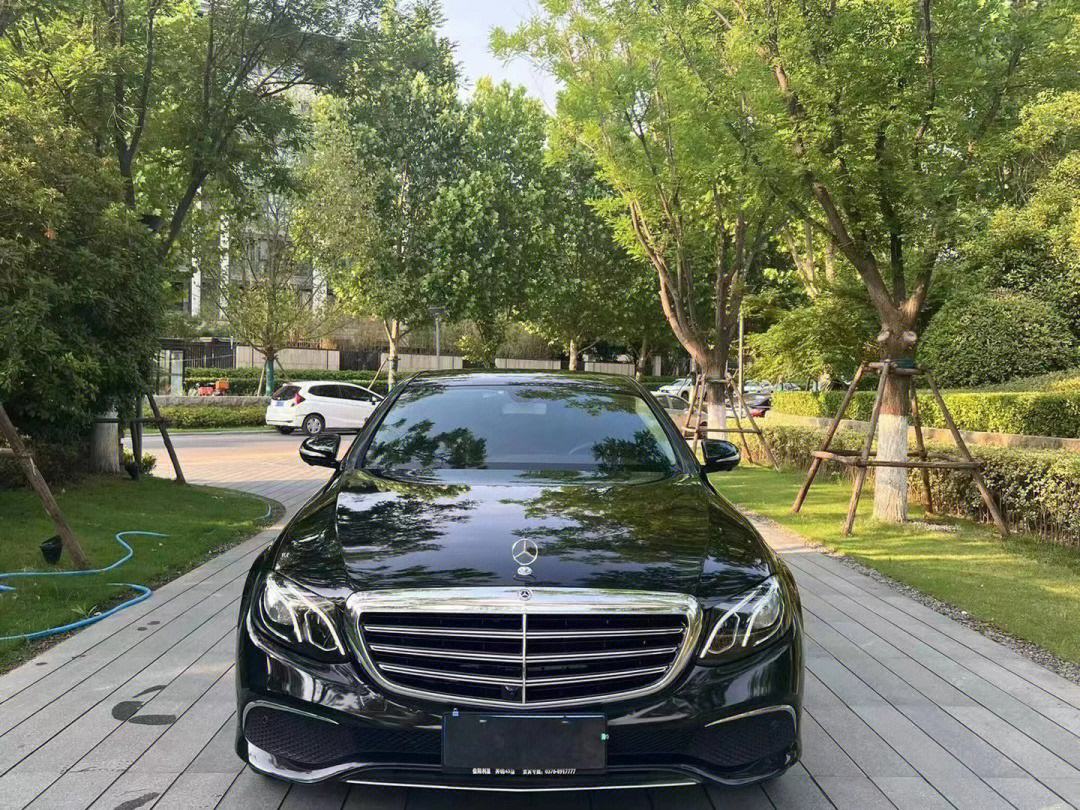 二手奔驰e300建议买几年的