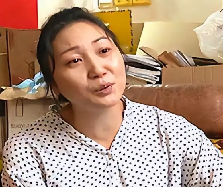 然而,五年之后的一通电话却让唐颖不得不卷入财产纠纷中.