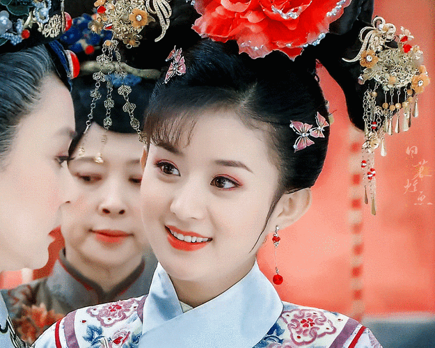 2010年《红楼梦》翻拍,赵丽颖饰演知书达理的邢岫烟,正是这个角色的