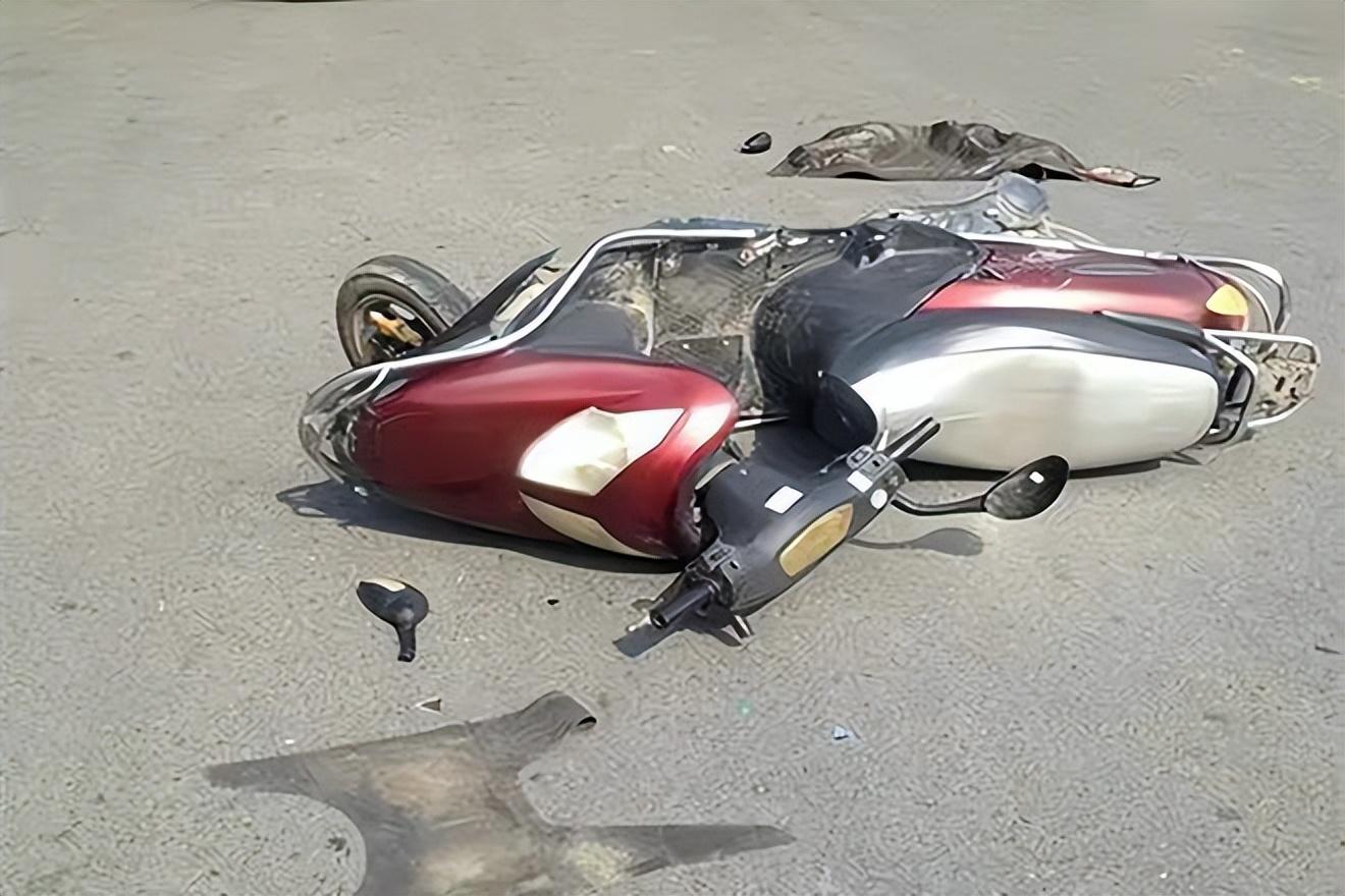 12年漂亮妻子出轨多人却被堂兄割喉丈夫不可能堂兄是好人