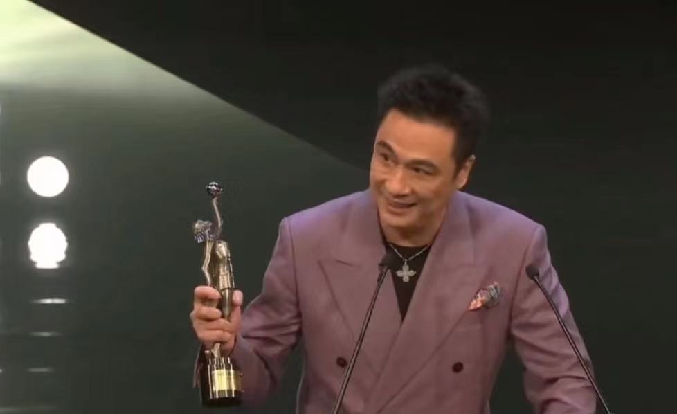 谁也没有想到内娱最后的尊严居然是61岁的吴镇宇给的