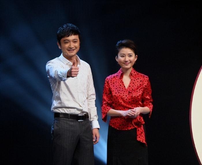 回顾这一次40岁的尼格买提为央视的主持人们敲响了警钟