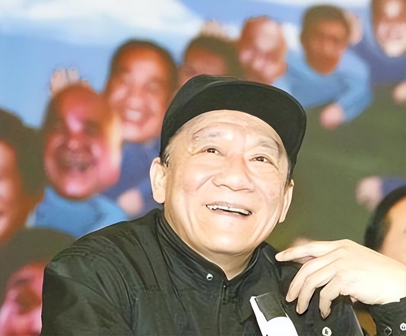 除此之外,还有一个人,也是侯耀文的徒弟,这个人就是奇志.