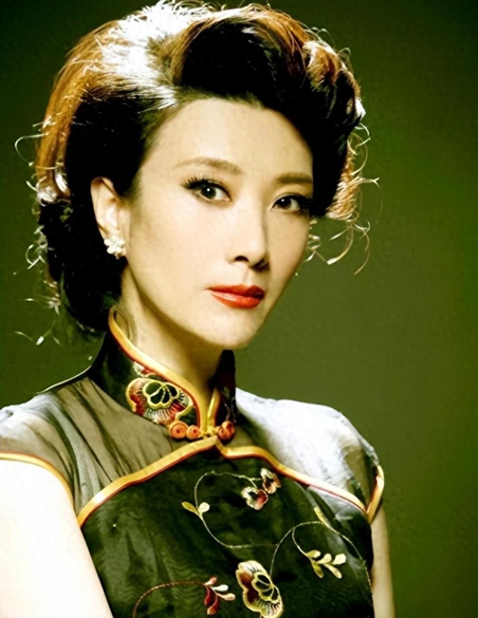 回顾出道40年零绯闻年过花甲孤身一人她是娱乐圈一股清流