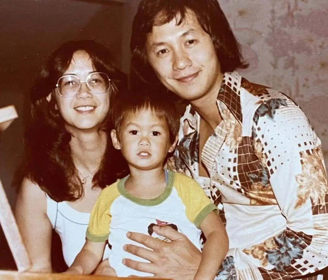 回顾香港6大歌王的孩子陈奕迅女儿有颜值许冠杰儿子患癌暴瘦