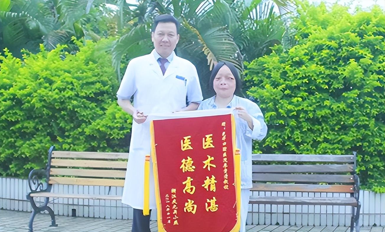 而且,贴心的医生在联系记者之前,还特地征得了吴小燕的同意.