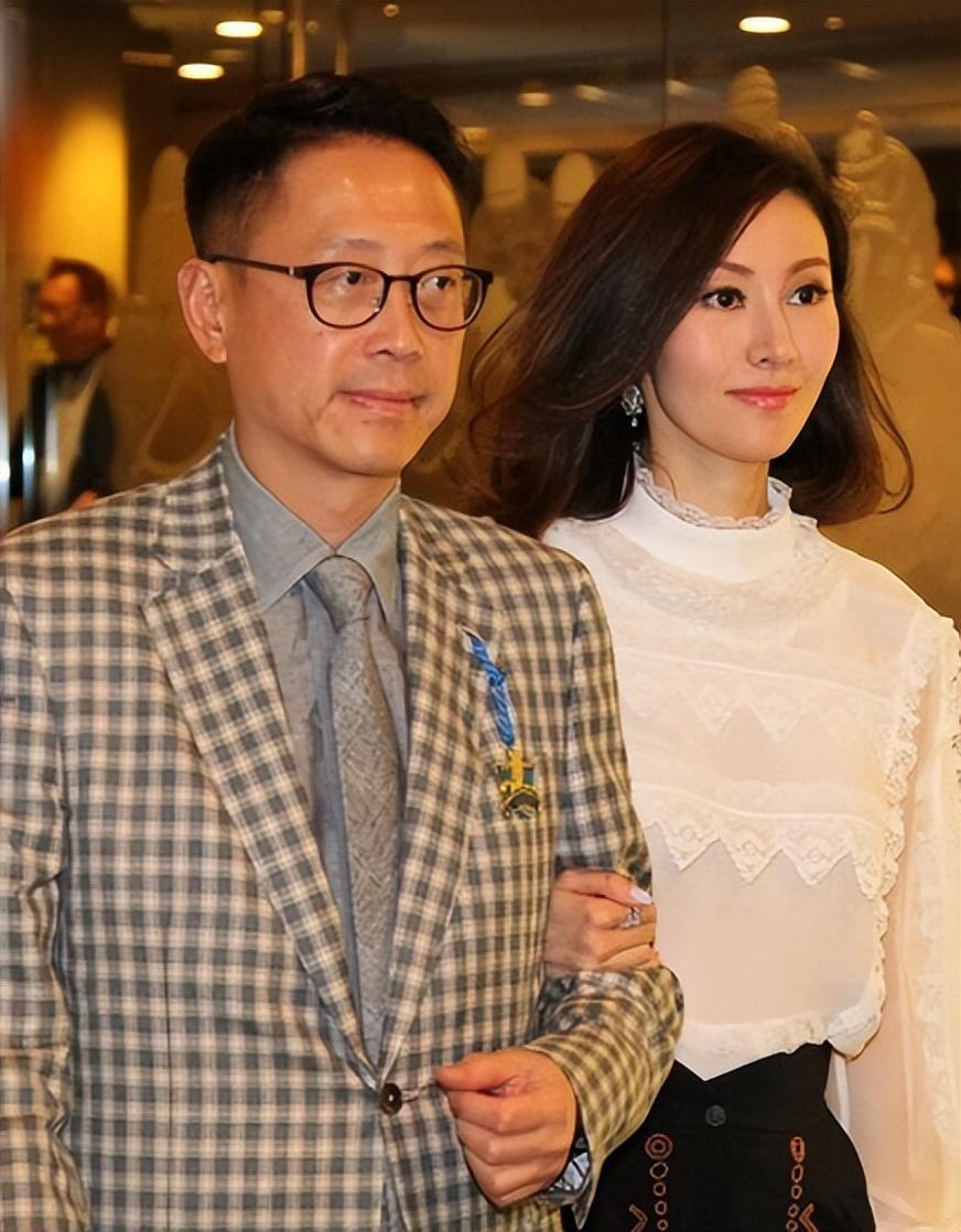 回顾16年后再看李嘉欣才懂一个好的爱人能化解所有的人间疾苦