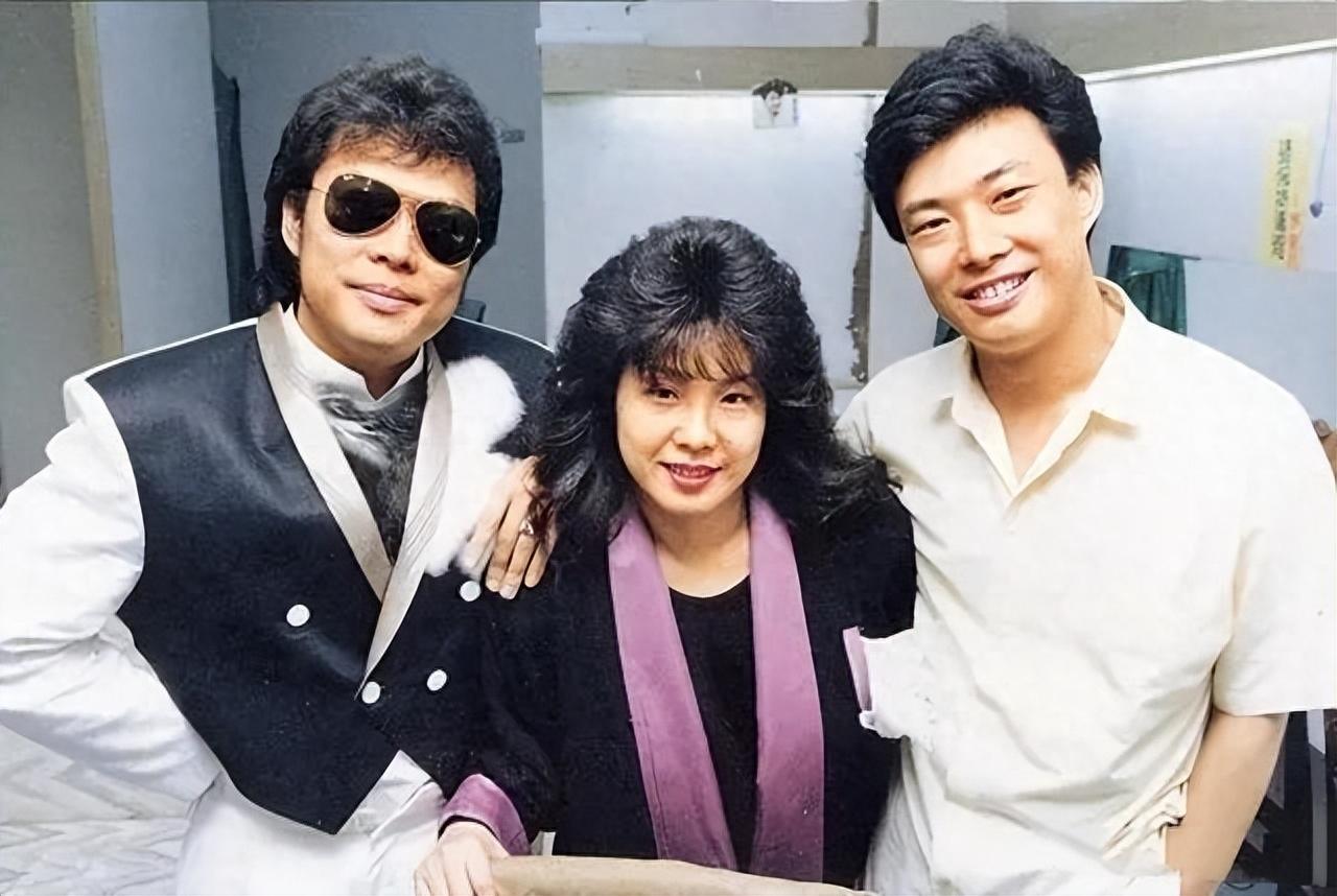 费玉清67岁无妻无子生活肆意如今的生活是他想要的吗