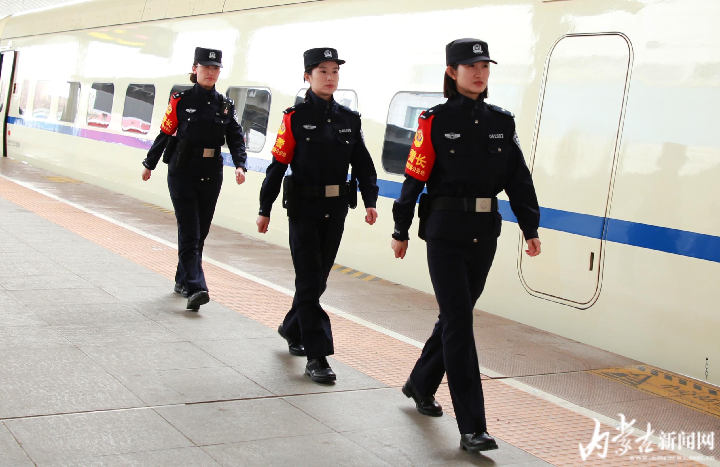 女子乘警队,又美又飒!