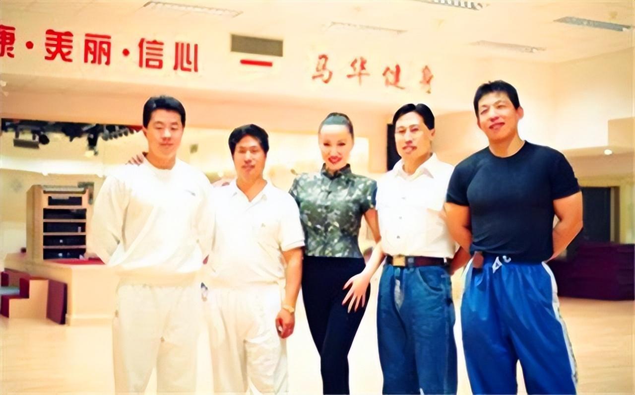 2001年41岁中国健美皇后马华去世,身体上为何出现多处