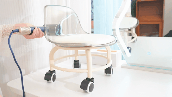 选对吹风机还能护理头皮一文说清等离子与负离子吹风机的区别