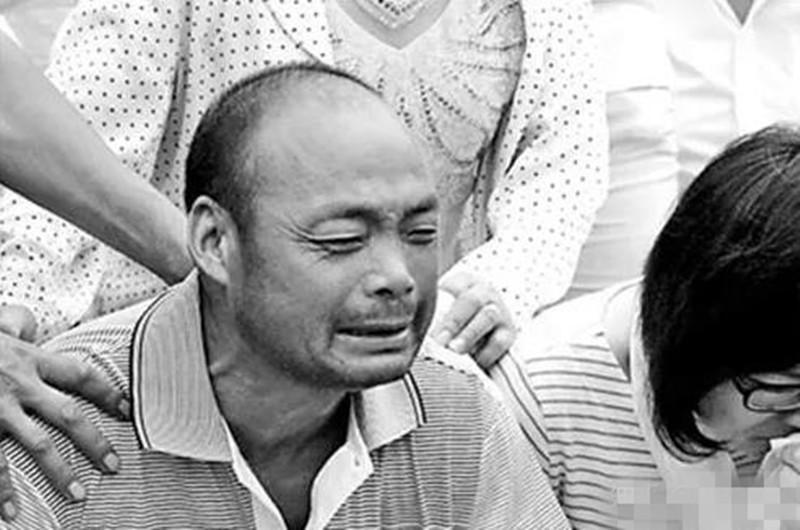 2016年新生徐玉玉被骗9900学费后含恨猝死警方震怒发a级令通缉