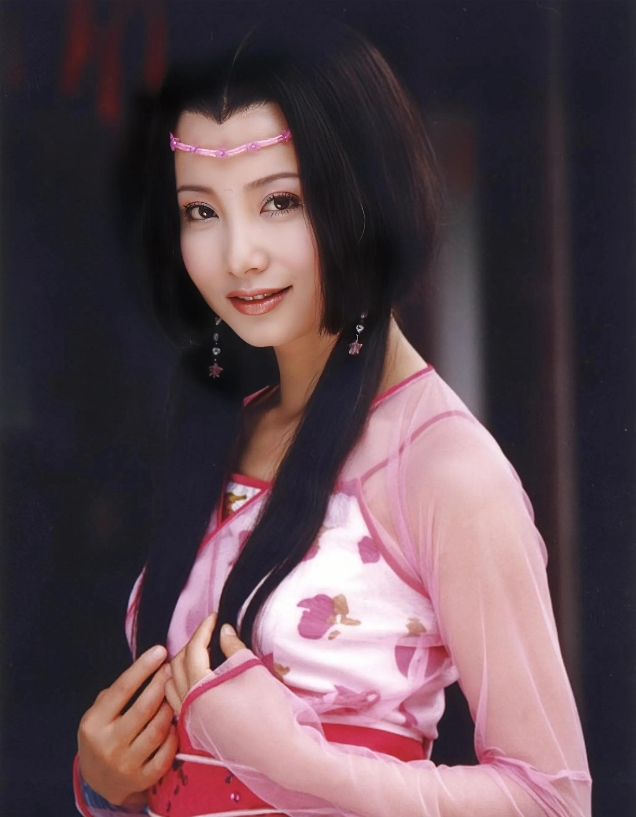 回顾6位女星曾经貌美老后怪异似外星来客自然老去不好吗