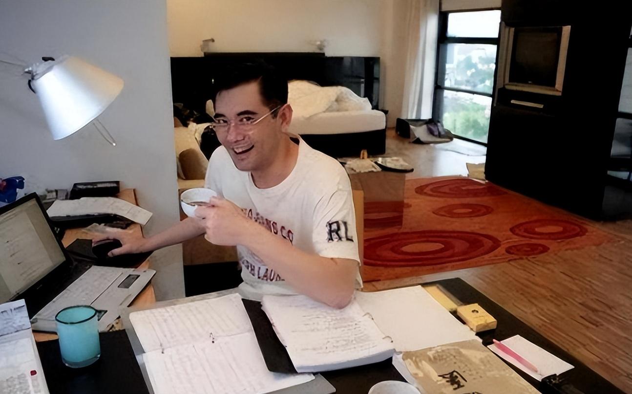 回顾这次63岁发福后依旧迷之自恋赵文瑄让人大跌眼镜