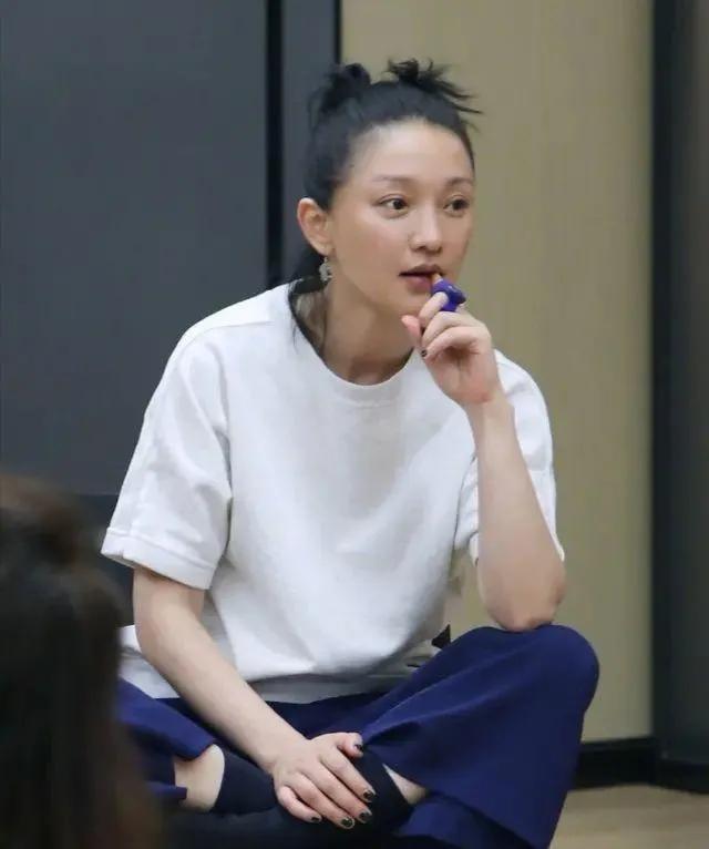 小结巴周迅的生猛情史爱过9个男人伤她最深的并非李亚鹏