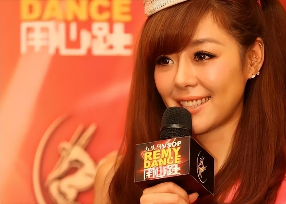 回顾超级女声6位冠军对比只有一人成大咖你认为谁才是总冠军