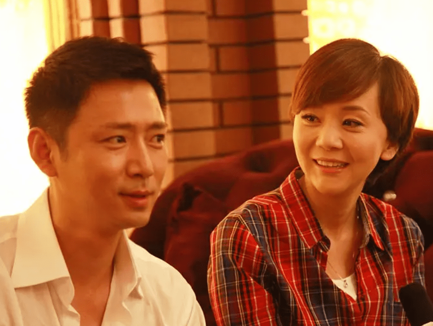 高鑫和王一楠携手相伴二十余年,两人始终保持零绯闻的记录,深厚的感情