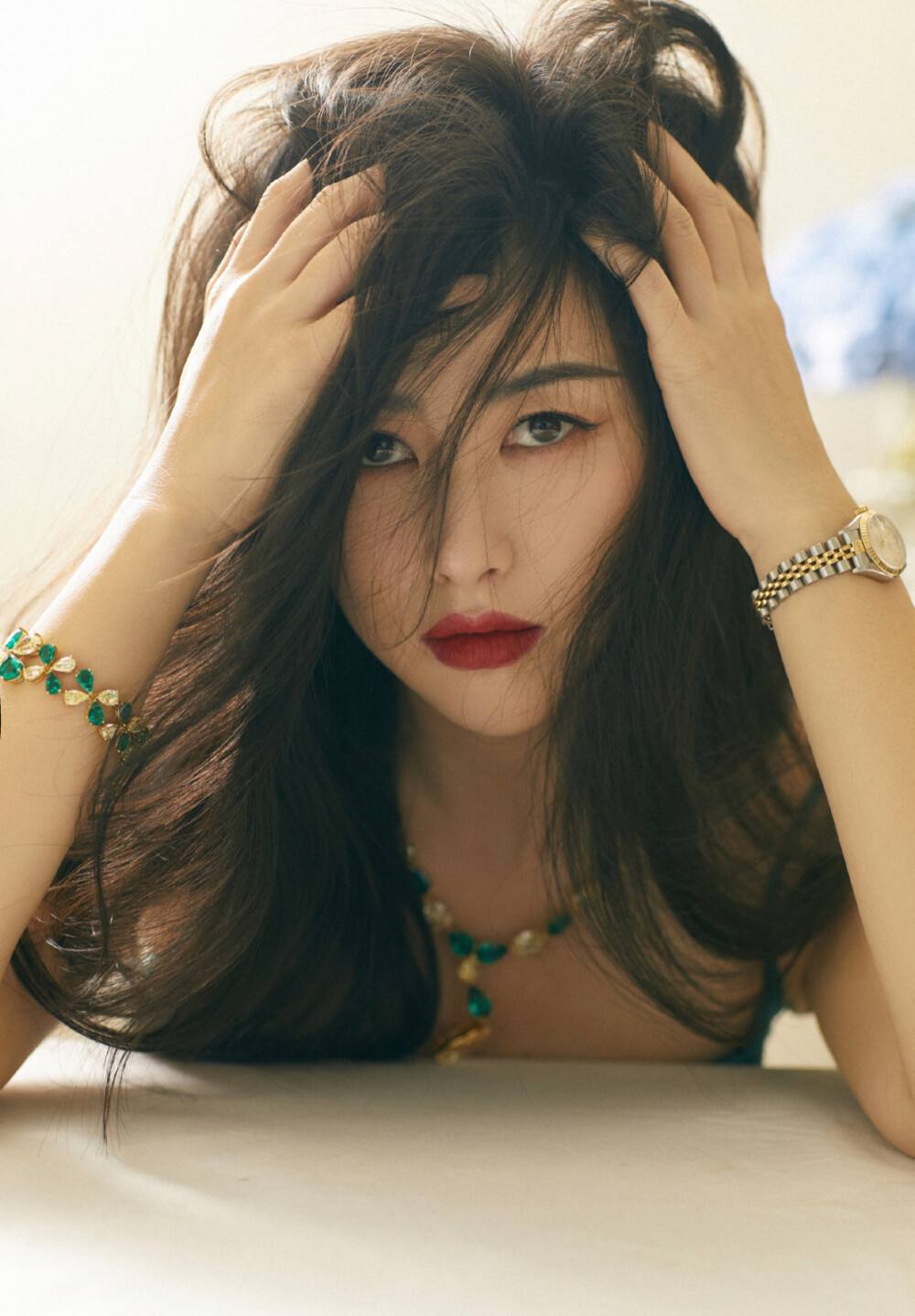 朱珠本身就出生于一个豪门世家.