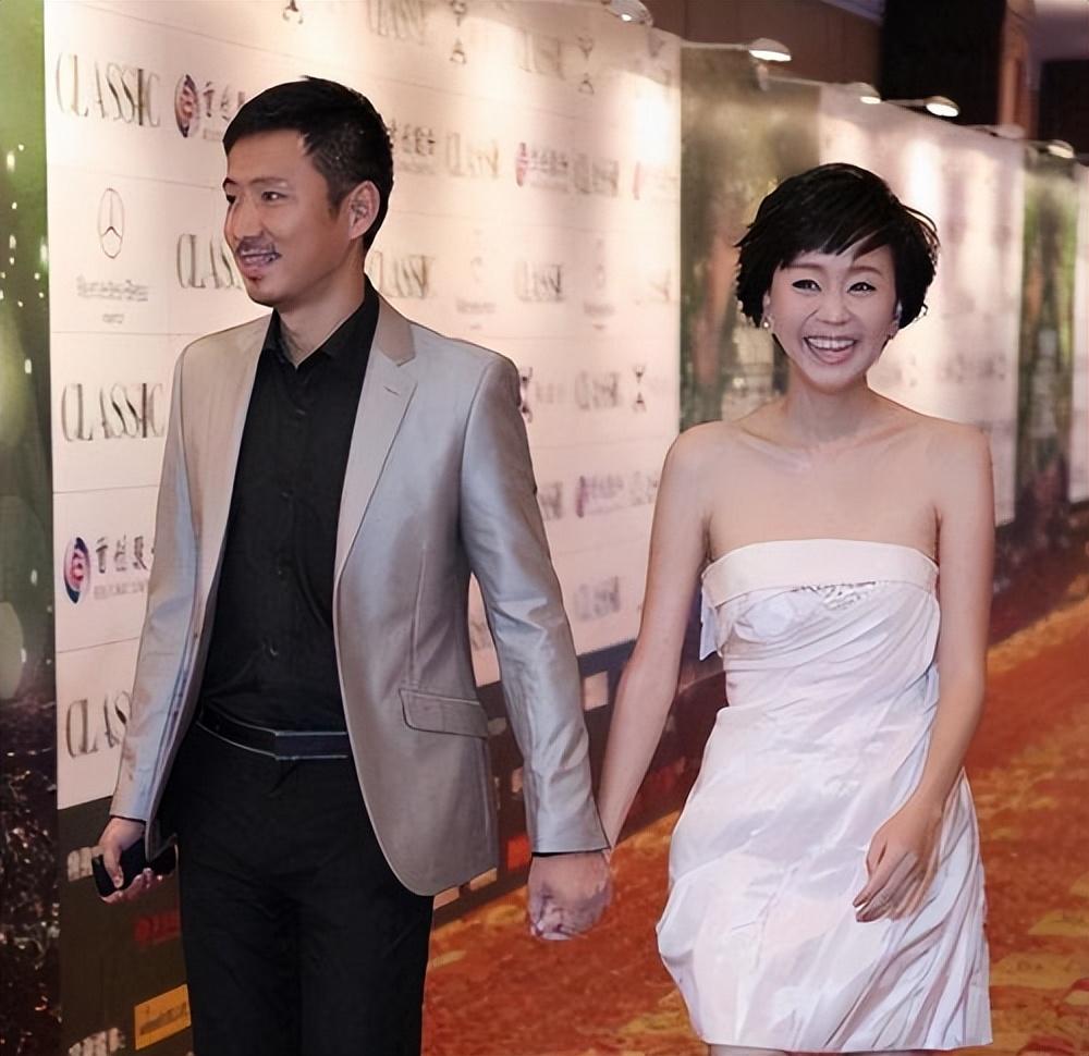 回顾没想到结婚16年从不做家务的高鑫竟是圈内公认好丈夫