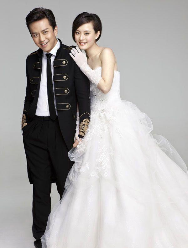 后来,邓超跟孙俪结缘,两人喜结连理,携手组建家庭.