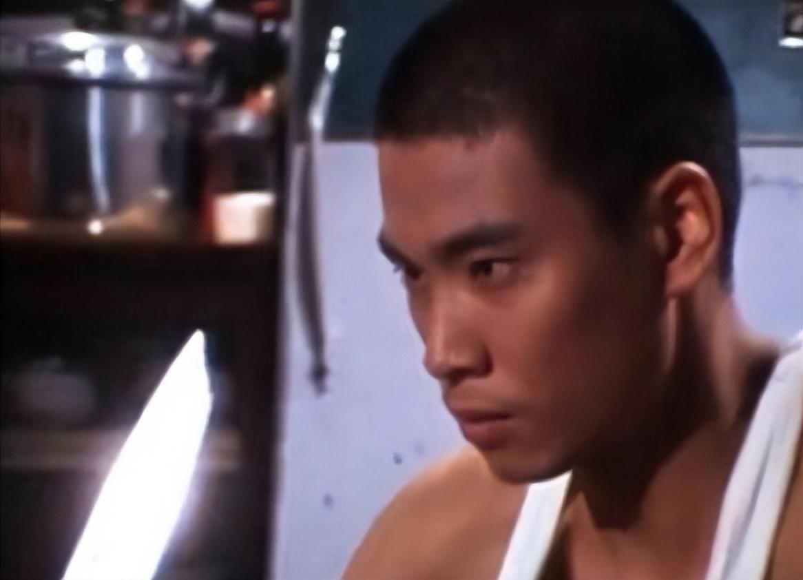 回顾吴孟达病逝2年再看遗孀侯珊燕的现状才知道他遗嘱有多明智