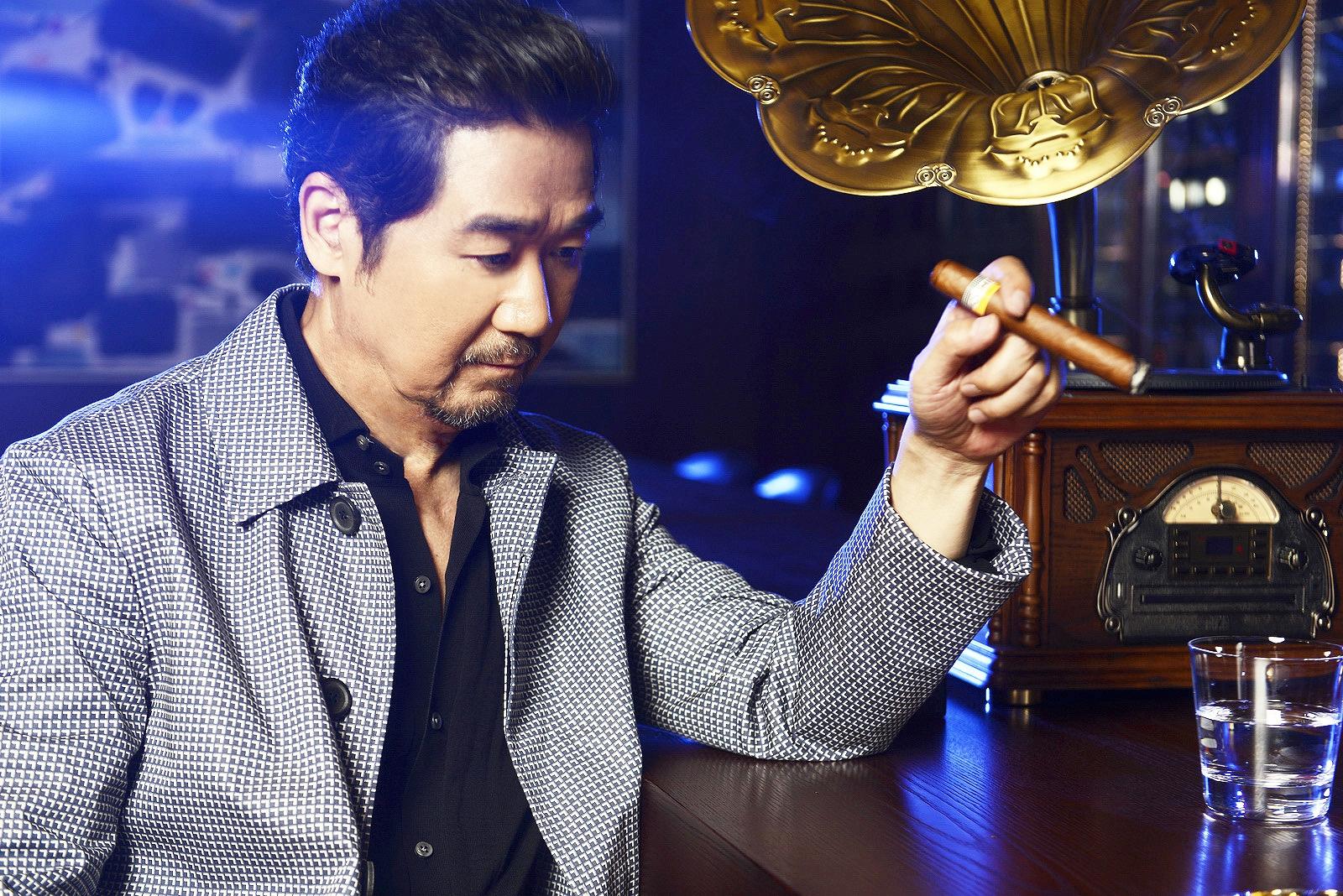 张国立:南极科考事业中的二等功获得者