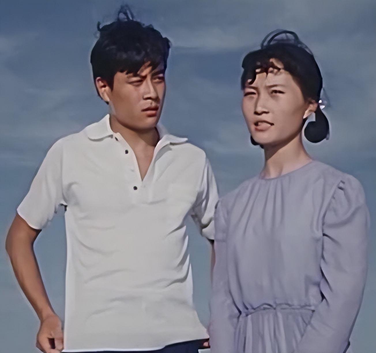 1984年,24岁的巫刚凭借《黑蜻蜓》这部电影崭露头角.