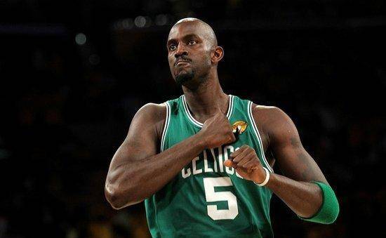 加内特坦言:在nba历史上,只有三位大前锋能超越我