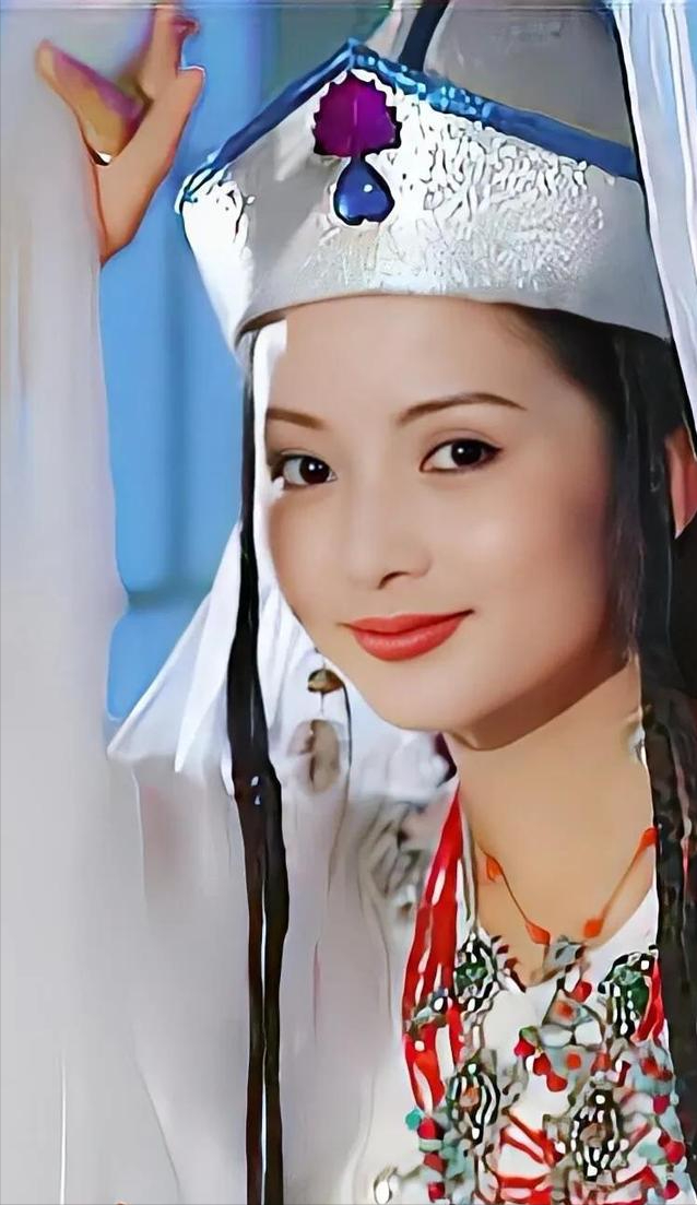 苦命的刘丹27岁去世父亲殉职哥哥离世萧剑为她扫墓多年