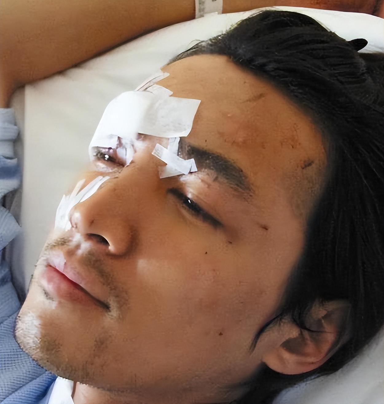 回顾薛佳凝分手15年后胡歌娶妻生子她选择出家背后心酸无人知